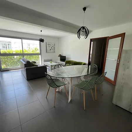 Apartament 3 Etoiles A Royan, 2 Pas De La Plage, Terrasse, Parking, Wifi ! - Fr-1-539-5 Royan